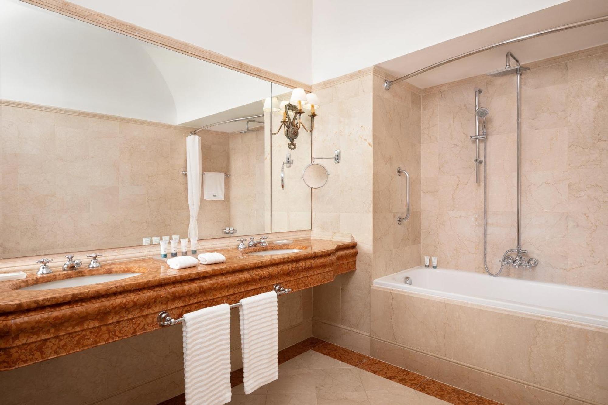 The Westin Excelsior, Firenze Esterno foto